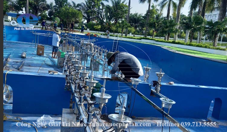 thi cong dai phun nuoc 1